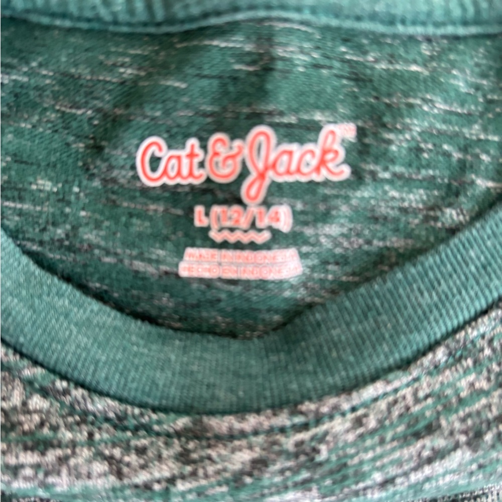 ⭐️ Cat & Jack Long Sleeve Top - Picture 2 of 3